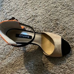 Tan, orange and black heels 7.5 brand new never been worn